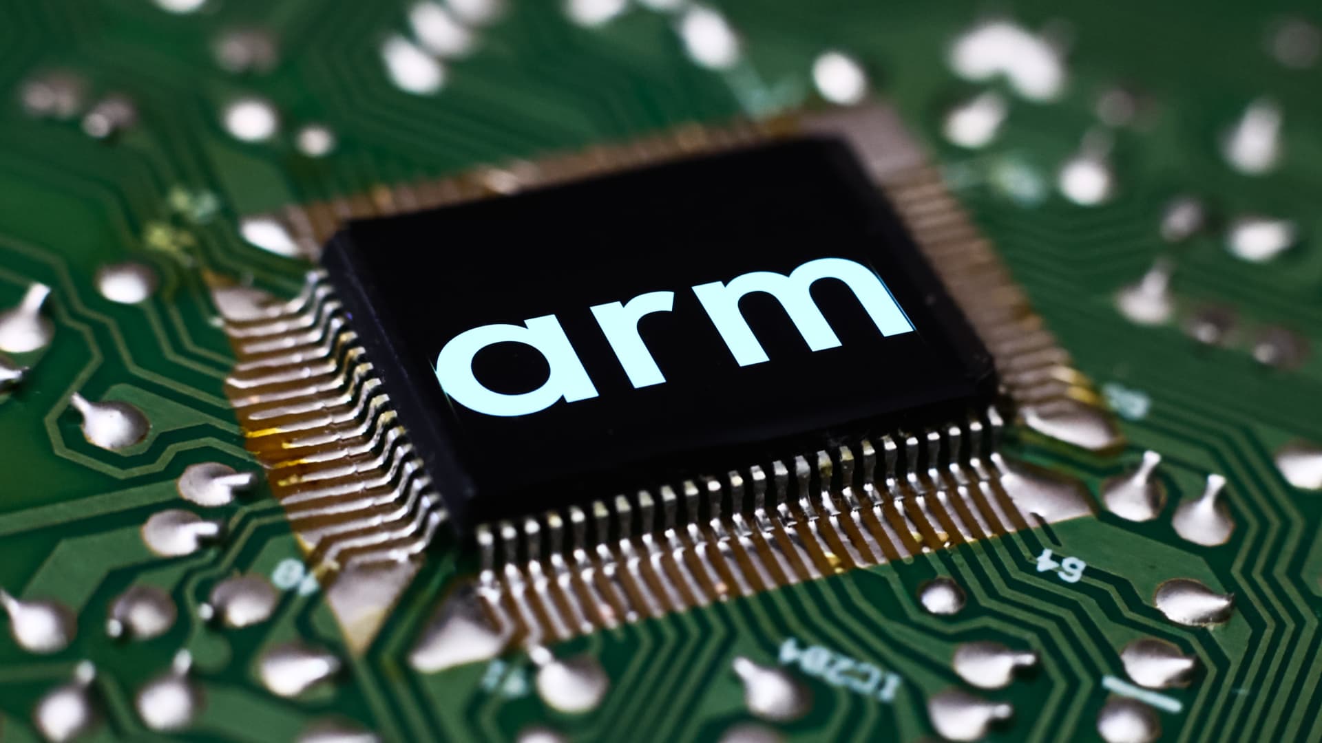 Tech stocks set for a boost from Arm-based PC chips
